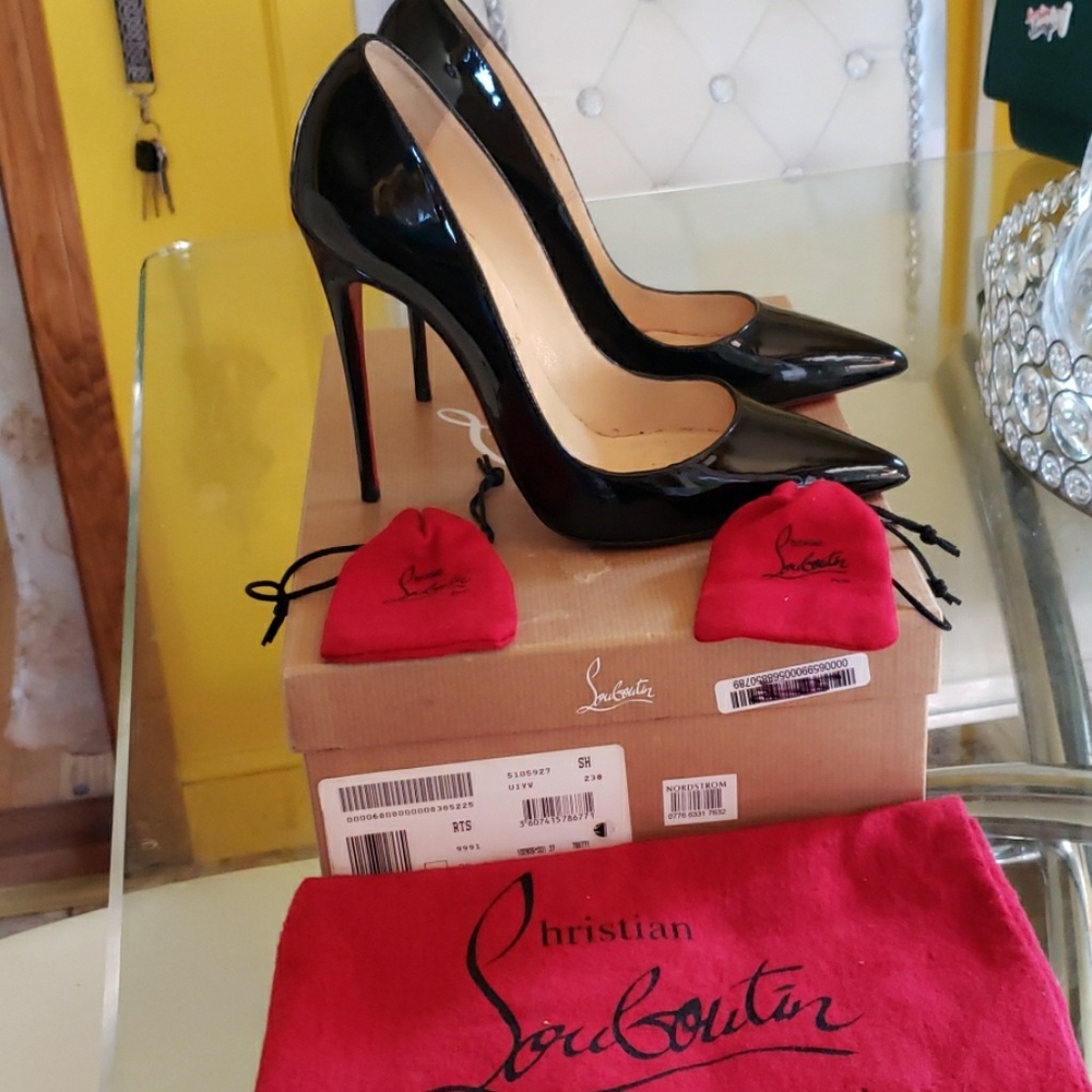 Authentic Christian Louboutin So Kate 120 . Size 7
